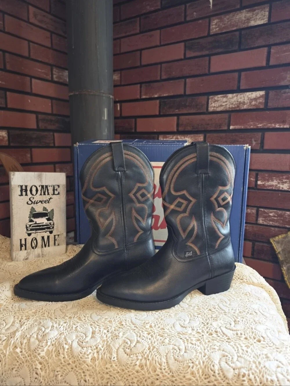 Justin Black Leather Pointed Toe Western Cowboy Boots Men's Size 9.5C